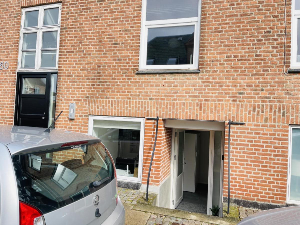 Aday - Charming Studio Close To The Football Stadium Aalborg Exterior foto
